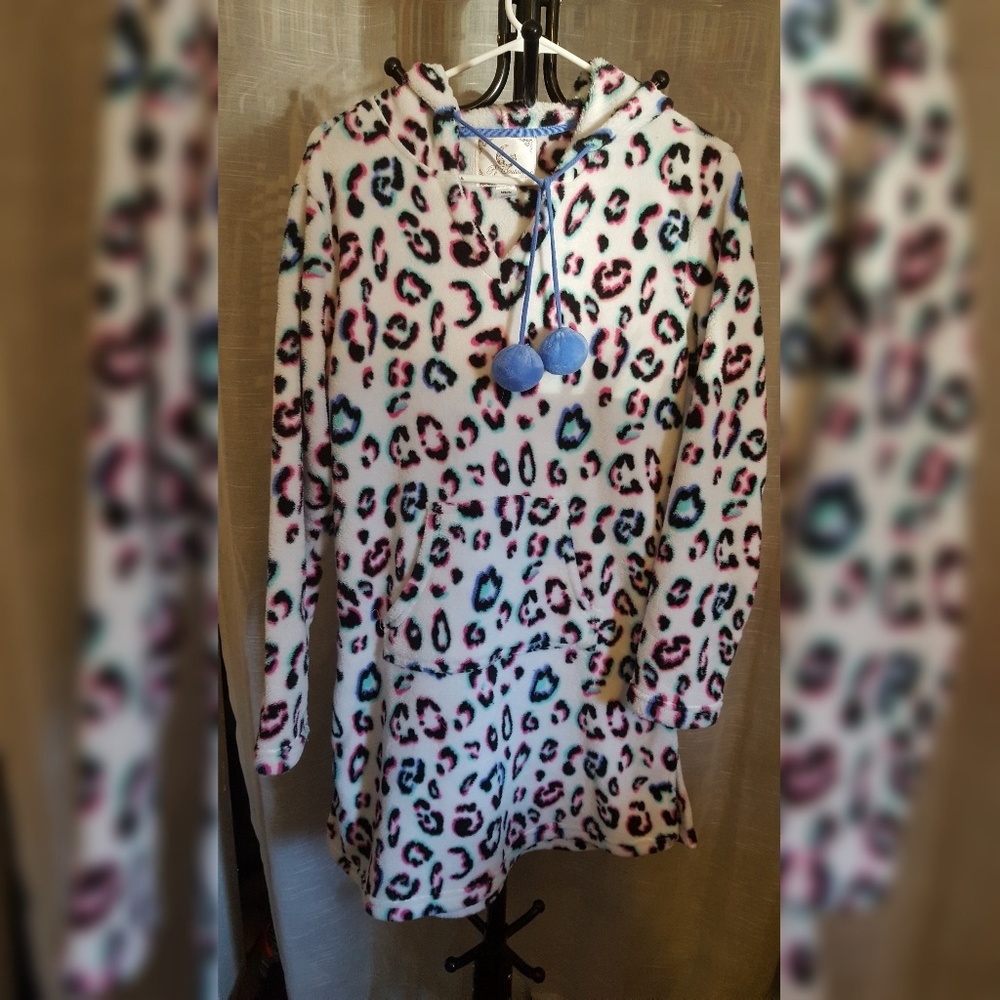 Pj Couture Leopard Print Nightgown